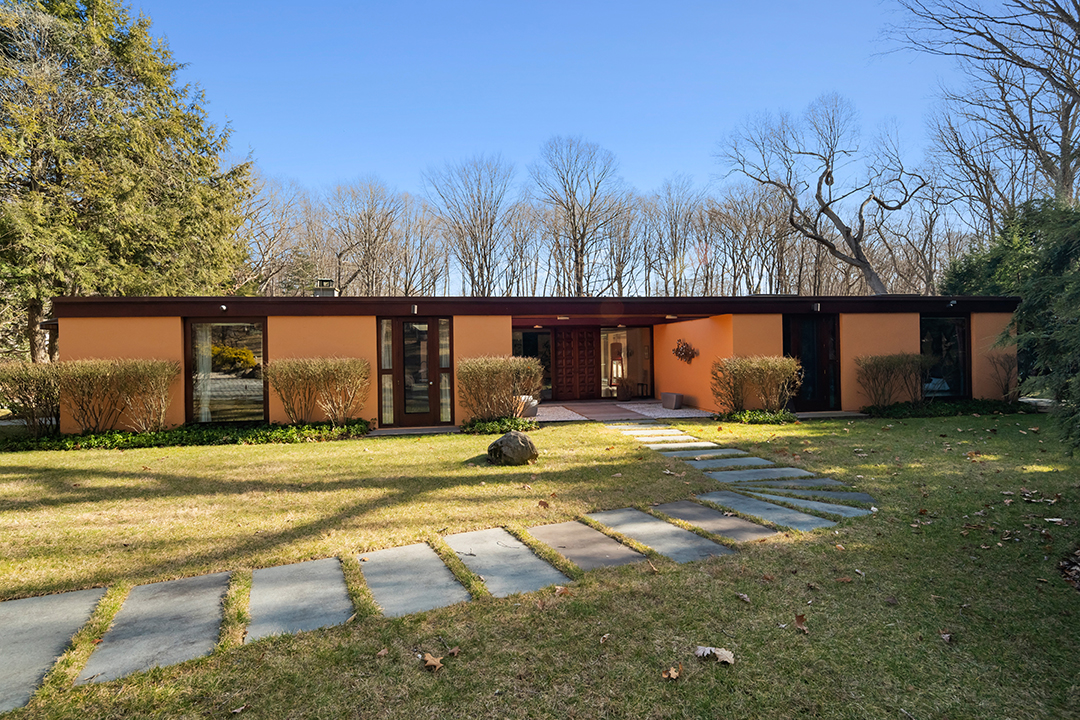 Cool Connecticut Midcentury Is Available To Be An August Getaway For 100000 G