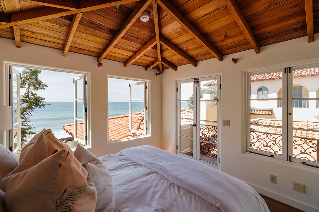 Actor Anthony Edwards Asks 6 5m For His Oceanfront Dana Point Vacation Home Ww