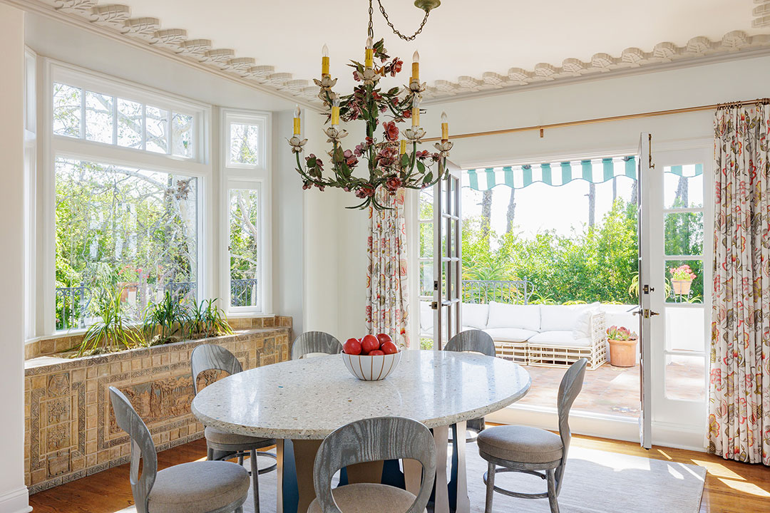 9 The Blair Estate Breakfast Nook