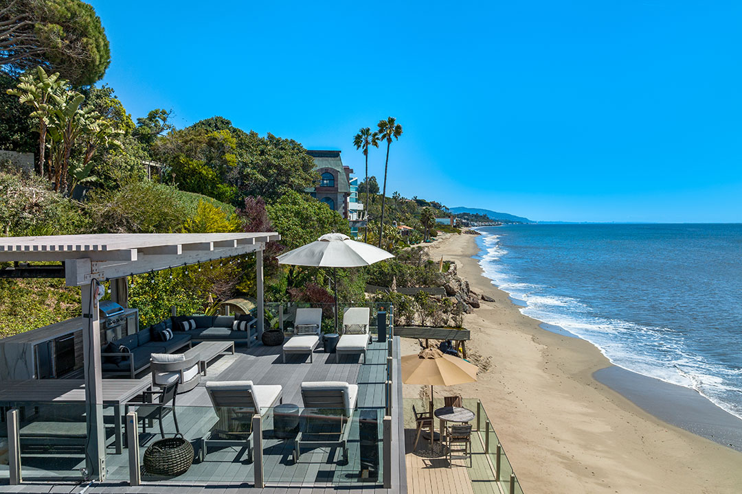 3 Chris Chelios Back Deck