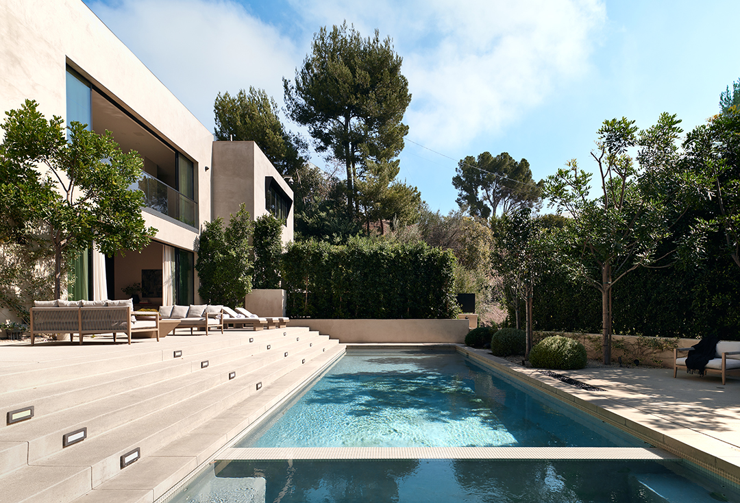 Kylie Jenner And Travis Scott Give Their Stylish Beverly Hills Home A Price Cut 1317 Delresto Fullres 02