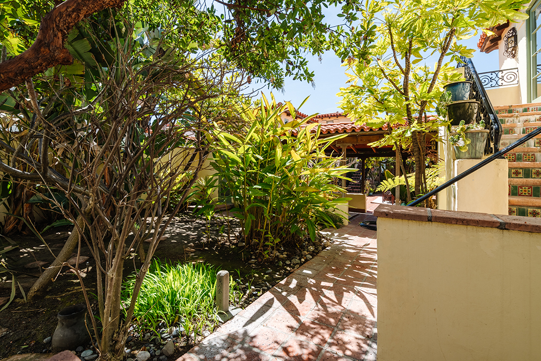 Actor Anthony Edwards Asks 6 5m For His Oceanfront Dana Point Vacation Home Z