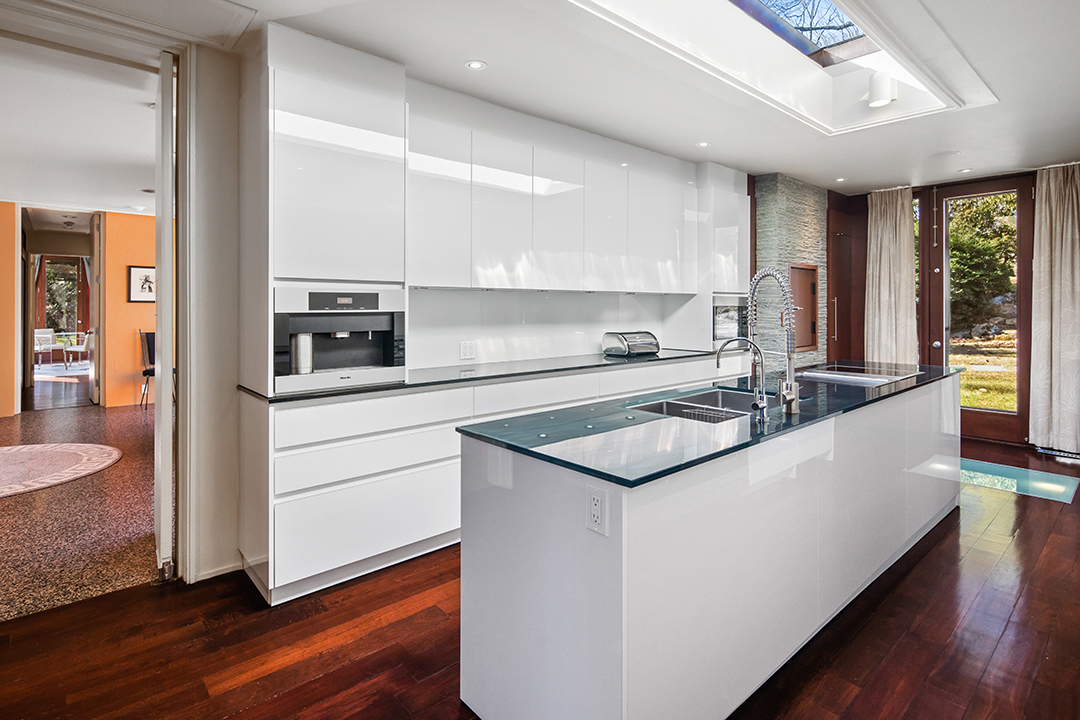 Cool Connecticut Midcentury Is Available To Be An August Getaway For 100000 T