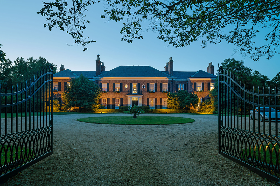 Storied Beechwood Manor Along New Yorks Gold Coast Lists For Close To 8m Y