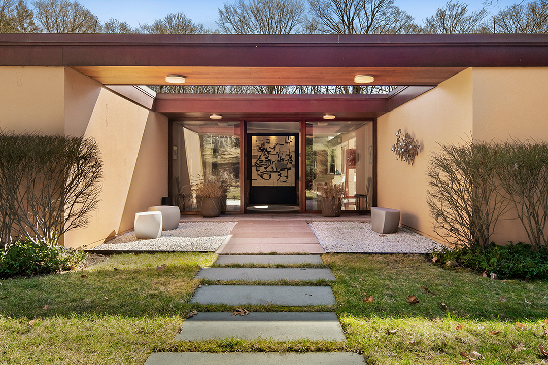 Cool Connecticut Midcentury Is Available To Be An August Getaway For 100000 C