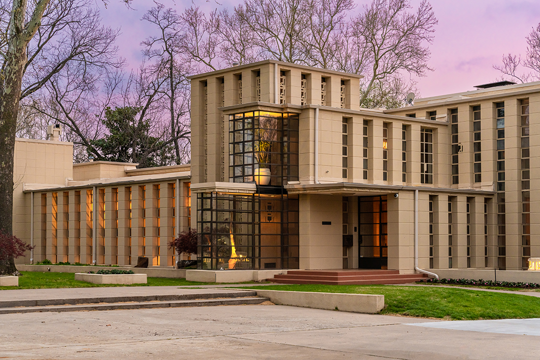 Rare Frank Lloyd Wright Concrete Masterpiece Lists In The Midwest For 8m C