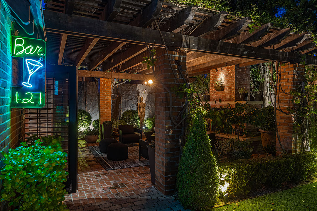 37 Restauranteur David Cooley Covered Bar