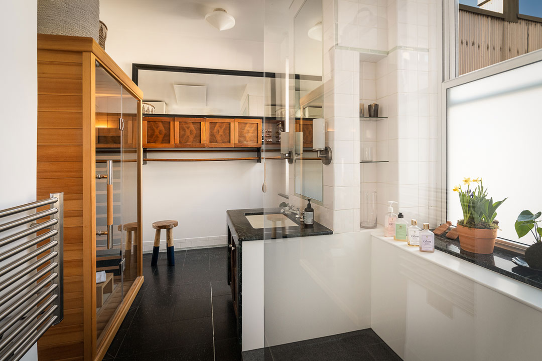 O Primary Ensuite Bathroom