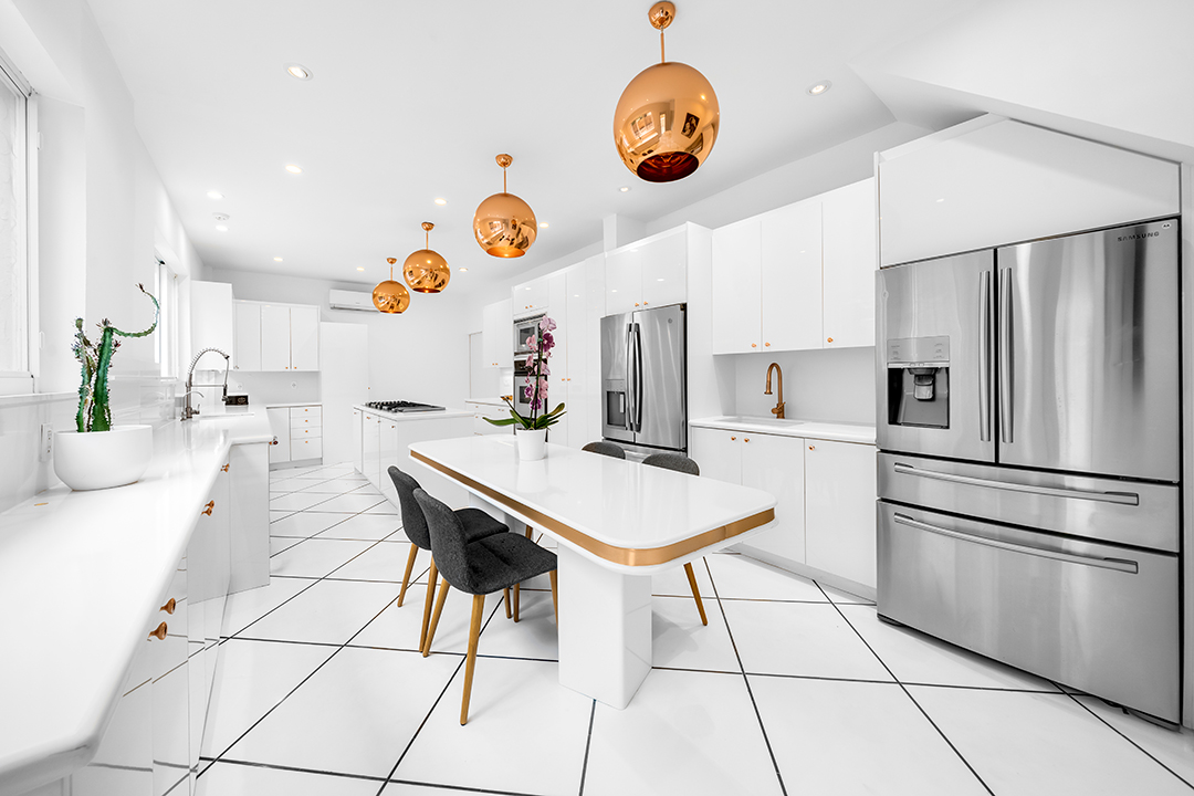 Step Inside An Unforgettable Colorful Home In Miami Beach D