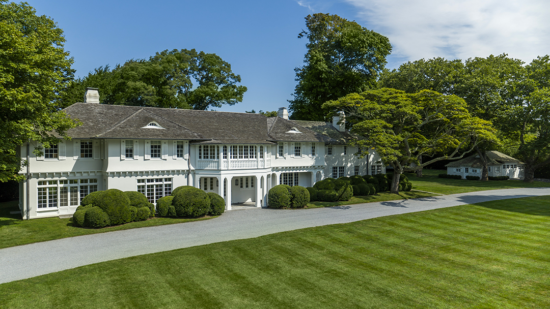 Jackie Kennedys Childhood Summer Home Lasata Looks For 55m In East Hampton A Geir Magnusson