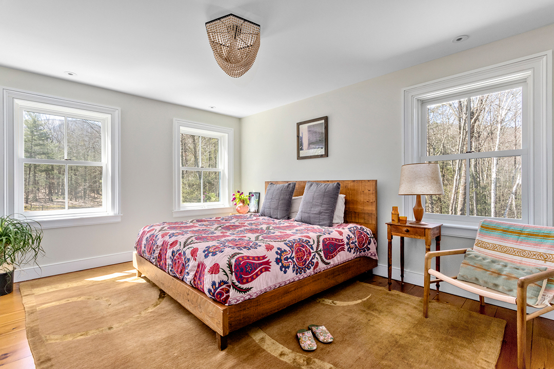 Penn Badgley Asks 1 7m For A Stylish And Secluded Catskills Retreat H