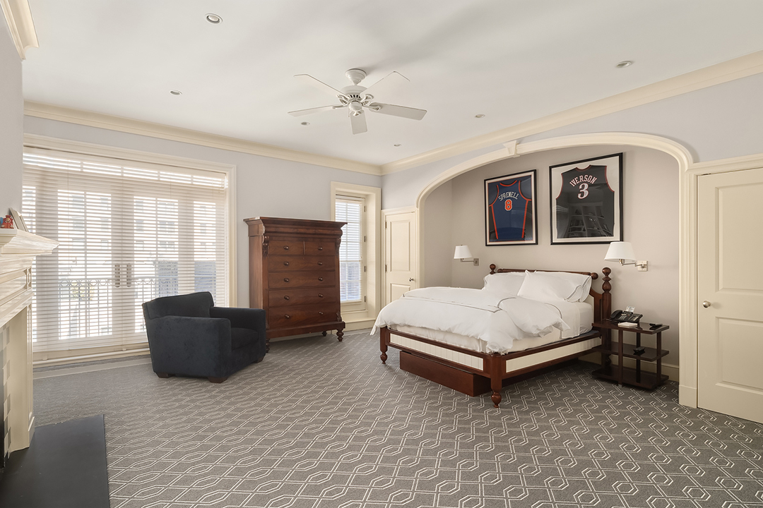 The Devil Wears Prada And Gossip Girl Both Filmed At This Stunning Ues Townhouse Asking 27 5m U