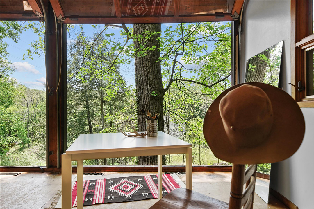 The Longtime Retreat Of Great American Artist Jasper Johns Asks 600000 In Stony Point U