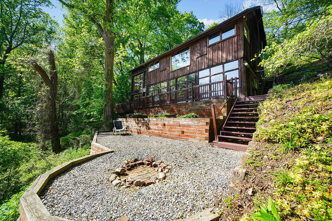 The Longtime Retreat Of Great American Artist Jasper Johns Asks 600000 In Stony Point Zz