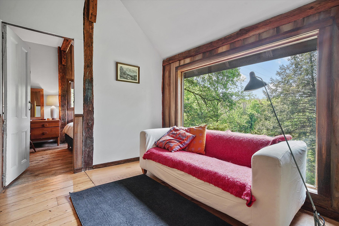 The Longtime Retreat Of Great American Artist Jasper Johns Asks 600000 In Stony Point O