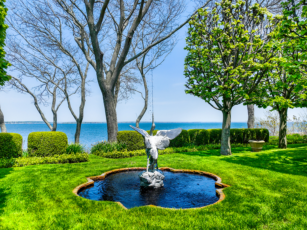 Late Art Expert Thomas Armstrongs Fishers Island Masterpiece Has Hit The Market U