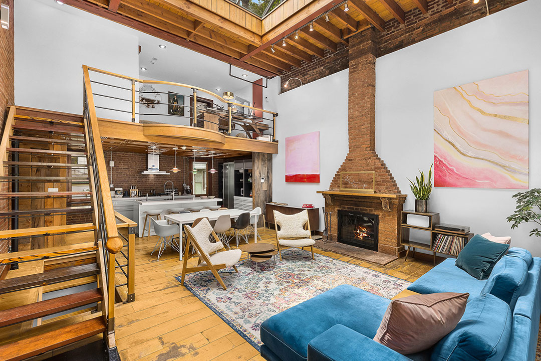 112 Waverly Place Living Room With Fireplace