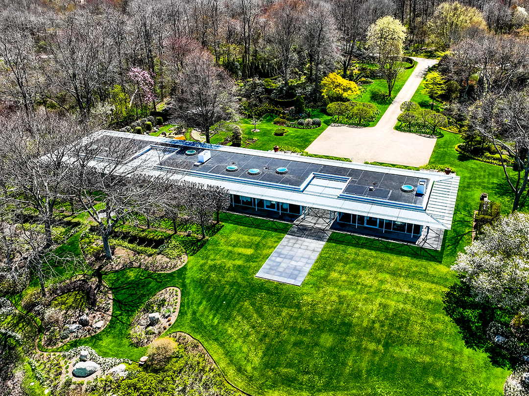 Late Art Expert Thomas Armstrongs Fishers Island Masterpiece Has Hit The Market Y