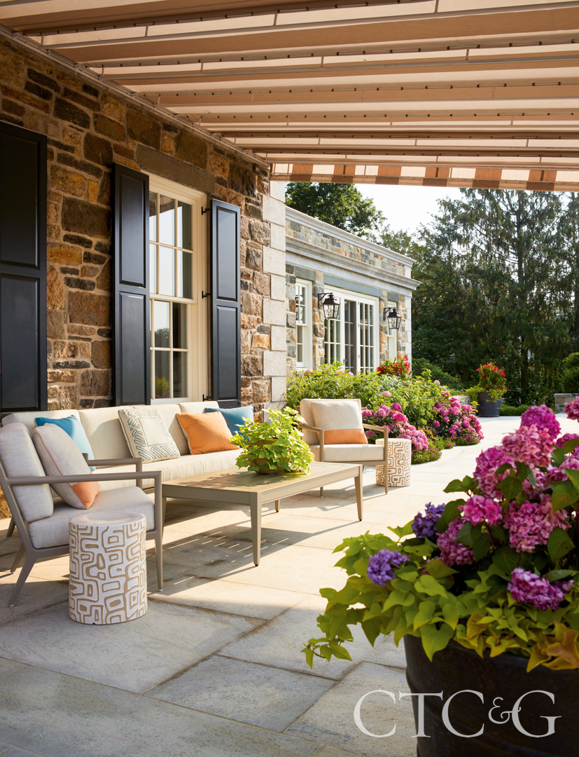 Georgian Revivial House In Connecticut