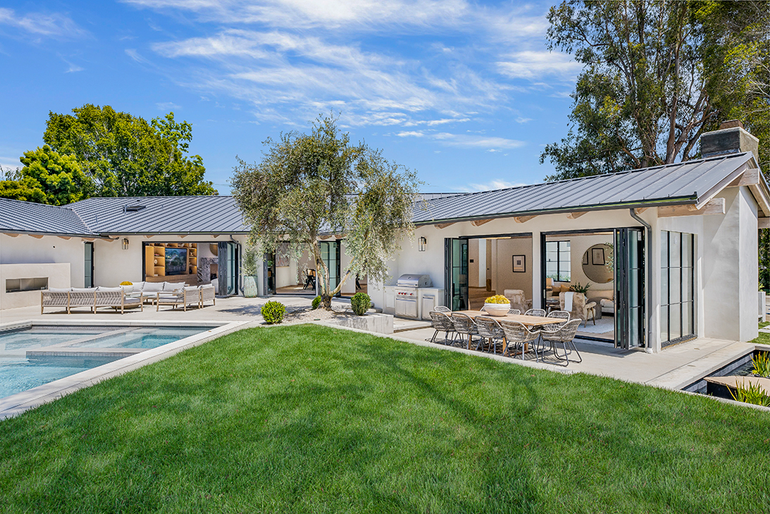 Renowned Record Producer Flips Pacific Palisades Property Listing It For 15m Zzzzw