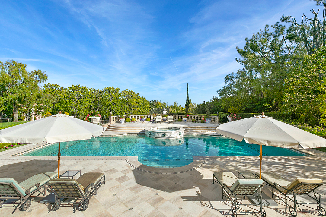 Rod Stewart Seeks 70m For A Richard Landry Designed English Country Estate In L A Wwww