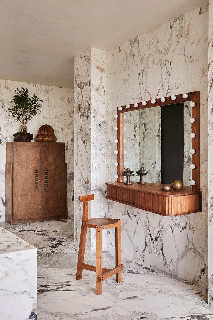 Tinder La Bathroom Vanity