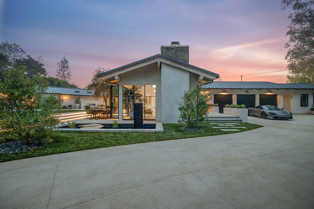 Renowned Record Producer Flips Pacific Palisades Property Listing It For 15m Aa