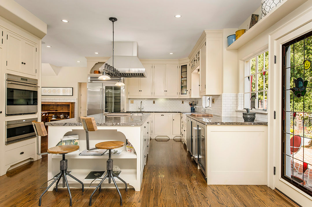 13 Walt Disney Kitchen