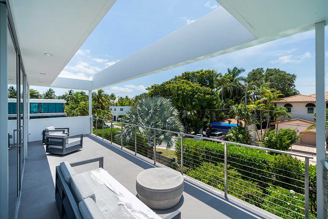 Miami Heats Victor Oladipo Lists Miami Beach Modern For 10m S