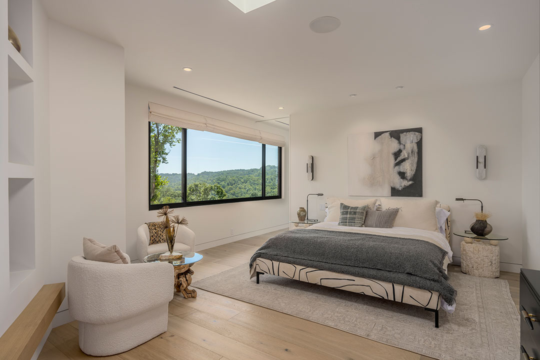 24 Decorist Founder Bedroom