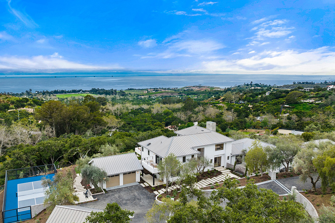 Ellen Degeneress Former Montecito Property Just Popped Up For Sale Asking 17 6m A