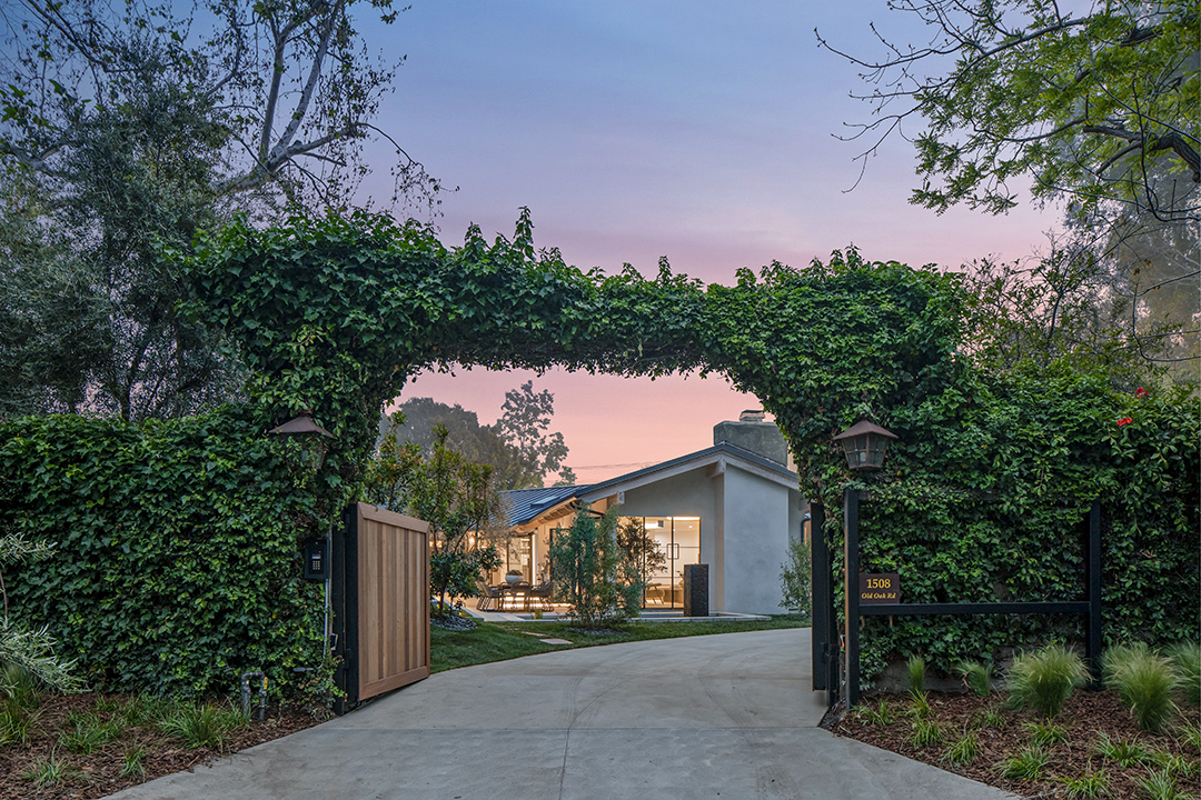 Renowned Record Producer Flips Pacific Palisades Property Listing It For 15m Cc