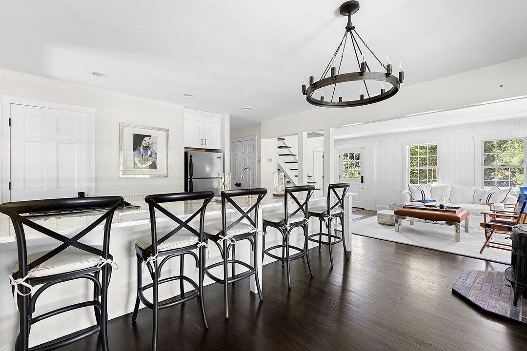 You Can Nab This Shelter Island Home With Charming Coastal Style For Under 1m E