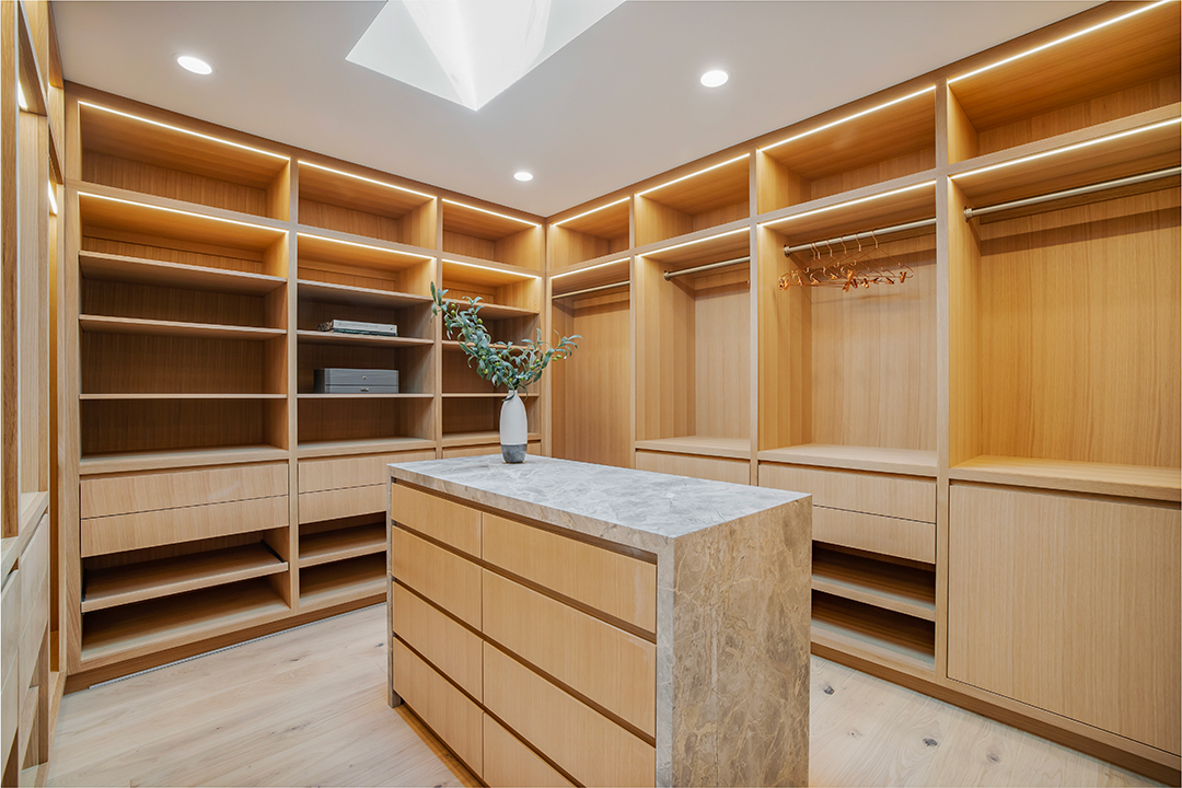 Renowned Record Producer Flips Pacific Palisades Property Listing It For 15m Y