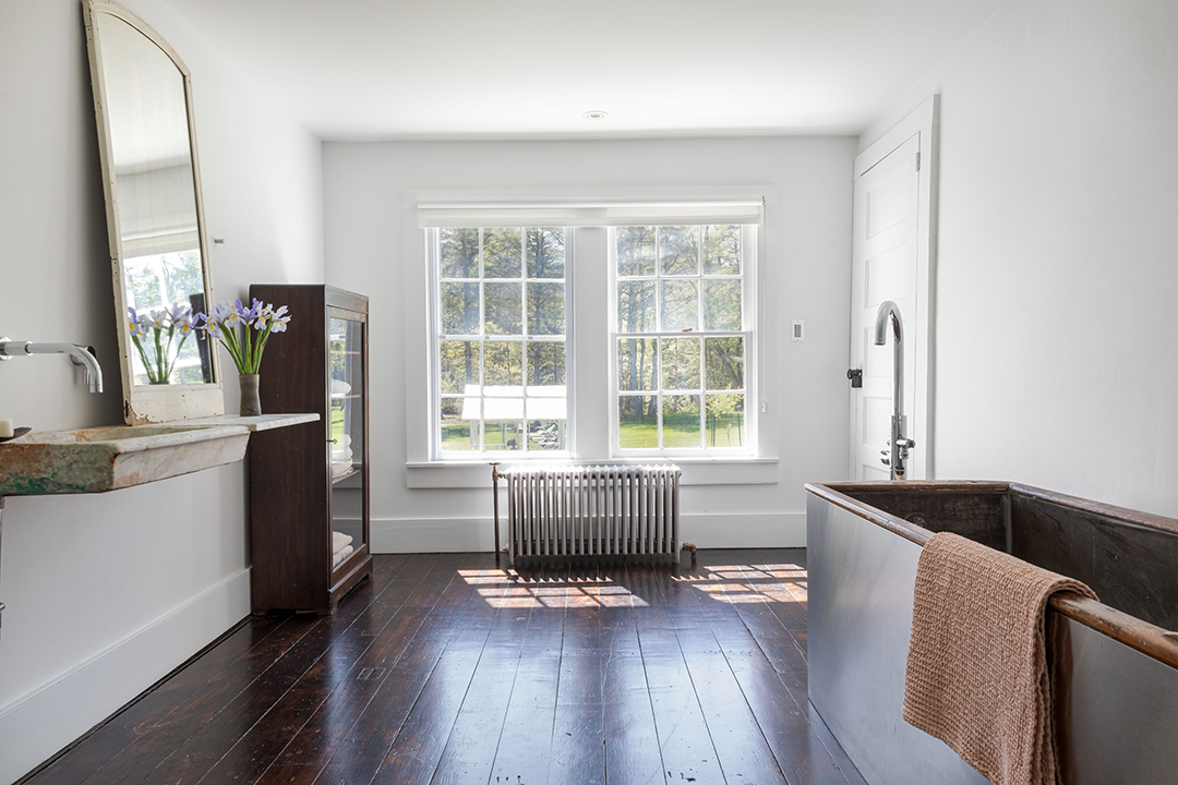 Fabulous Floating Farmhouse In The Catskills Relists For 2 35m 007photo Credit Phil Mansfield