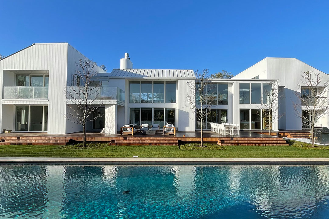 Lighting Designer Nathan Orsman to Host Annual School’s Out Benefit at His Water Mill Home