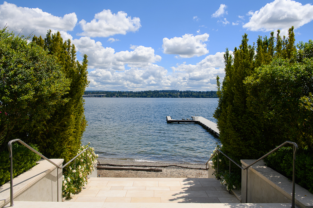 Explore A Sophisticated Lakefront Seattle Mansion Priced At 22 5m C