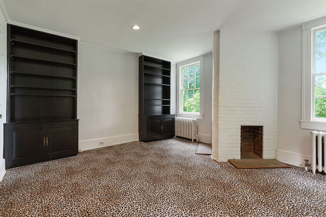 20 Andre Leon Talley Bedroom