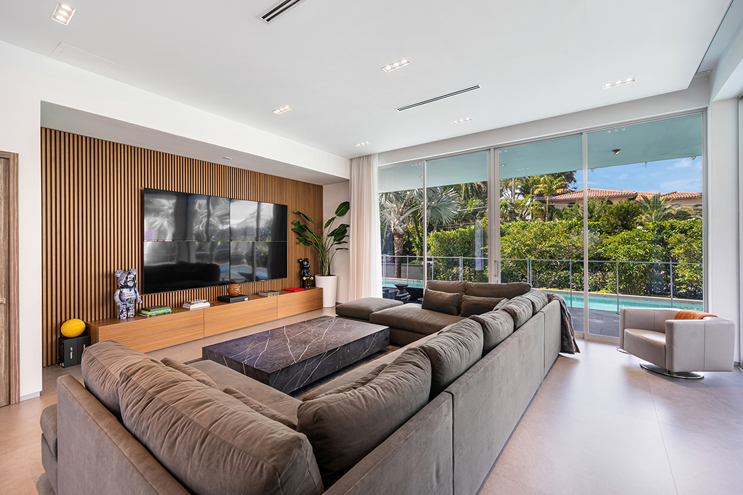 Miami Heats Victor Oladipo Lists Miami Beach Modern For 10m F
