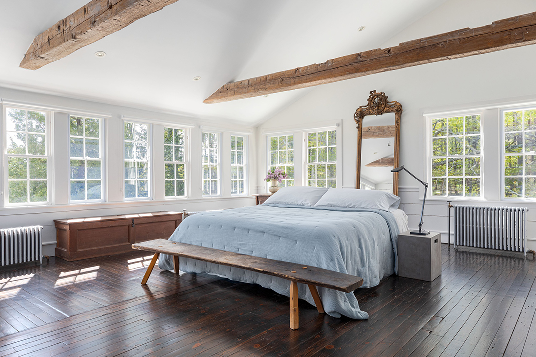 Fabulous Floating Farmhouse In The Catskills Relists For 2 35m 006photo Credit Phil Mansfield