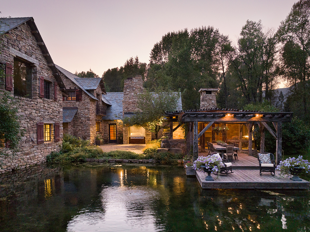 Explore A Stunning Wyoming Escape Priced At 22 5m Zzz