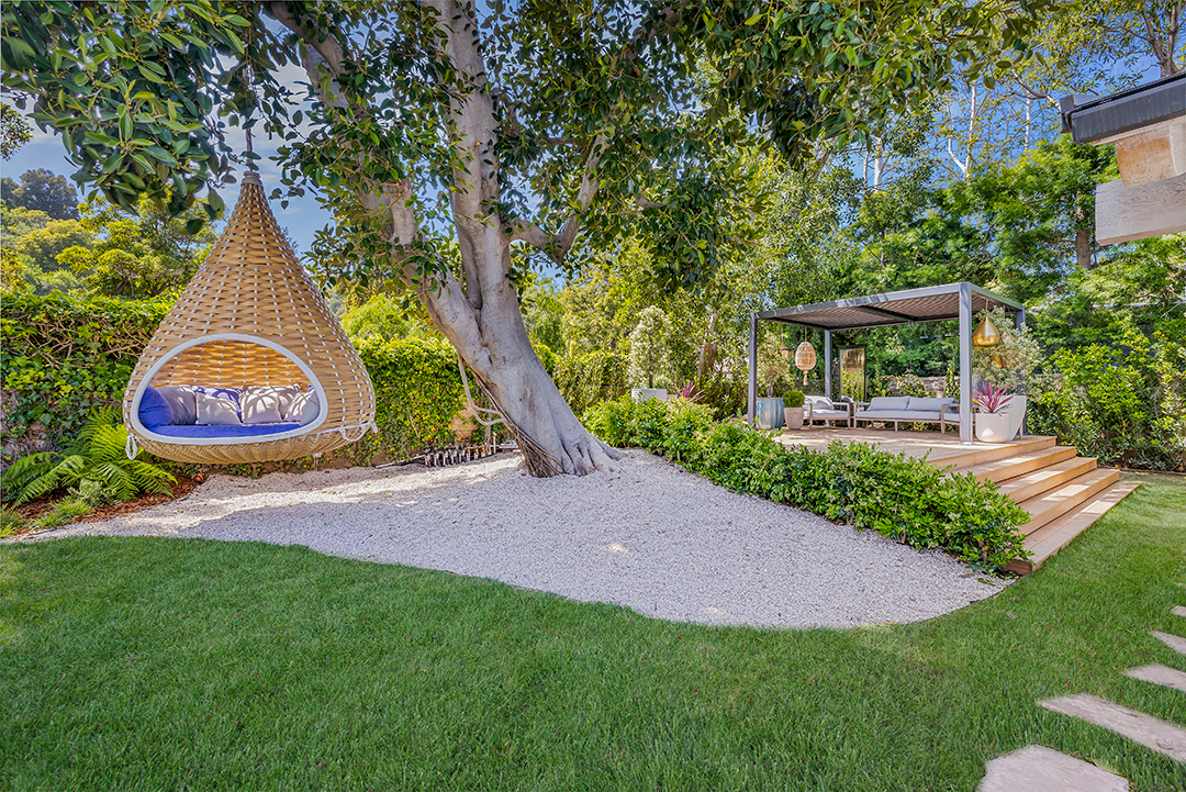 Renowned Record Producer Flips Pacific Palisades Property Listing It For 15m Zzzzwww