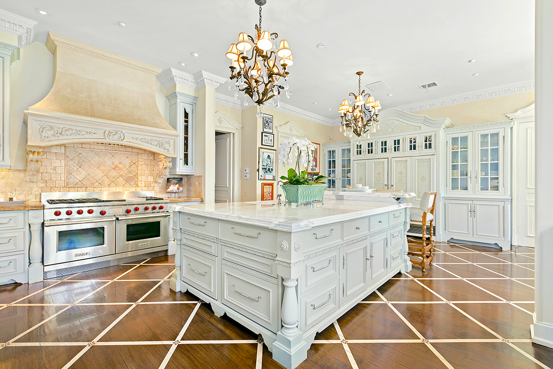 Rod Stewart Seeks 70m For A Richard Landry Designed English Country Estate In L A Zzzz