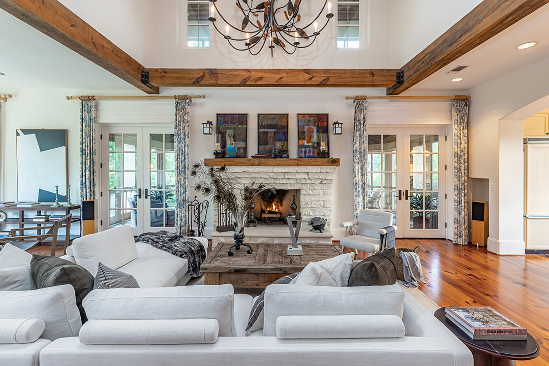 35 The Lodge Guest House Living Room