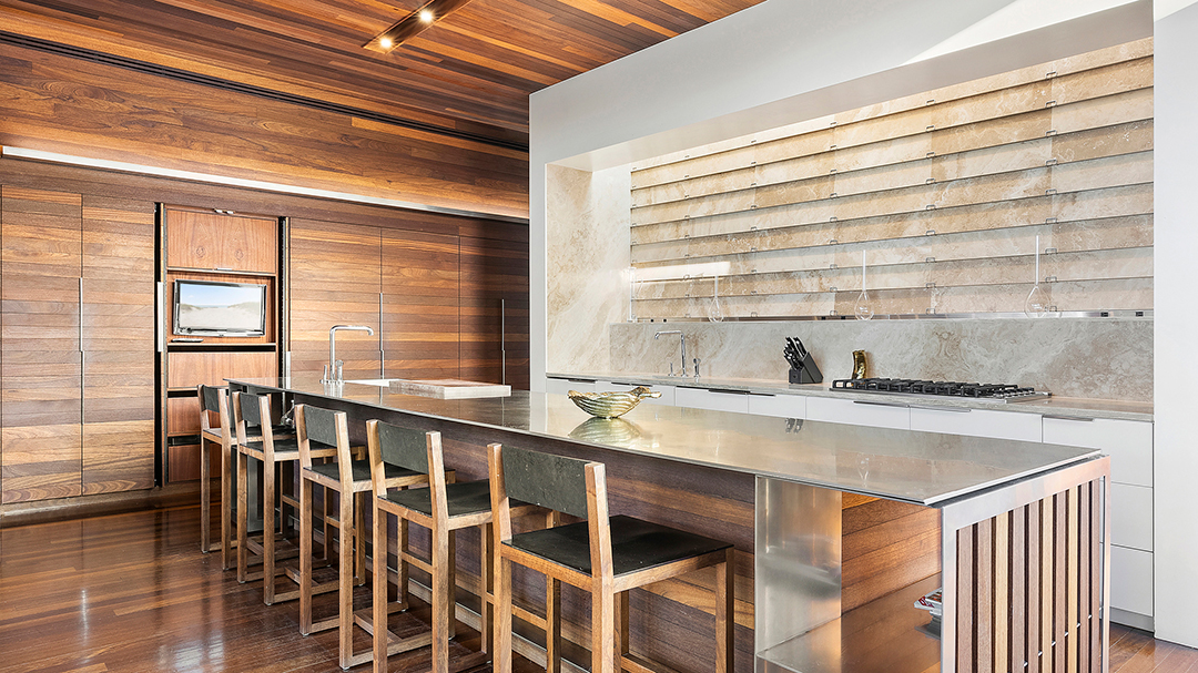 A Pr Pros Custom Built Bridgehampton Getaway Designed By Bates Masi Looks For 15 9m F