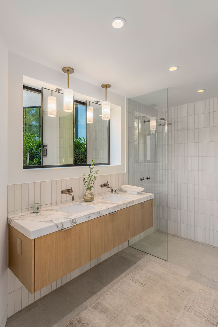 18 Decorist Founder Bathroom