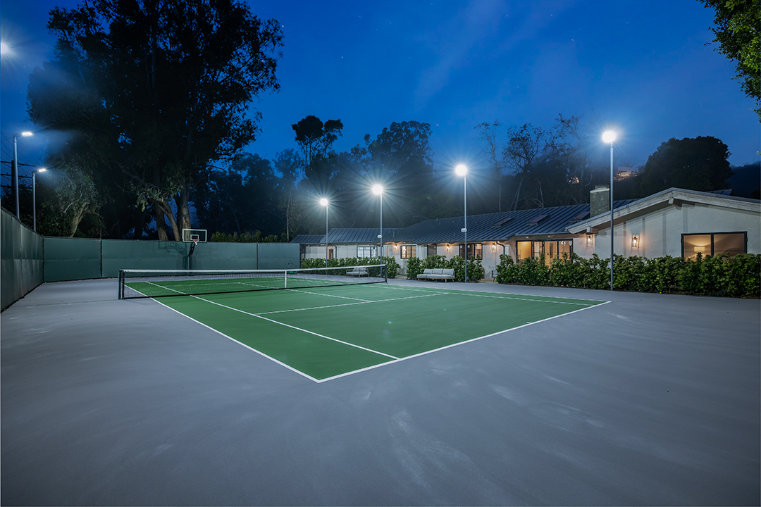 Renowned Record Producer Flips Pacific Palisades Property Listing It For 15m Yy