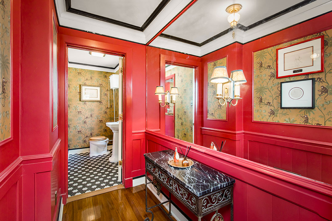 22 Walt Disney Red Hall