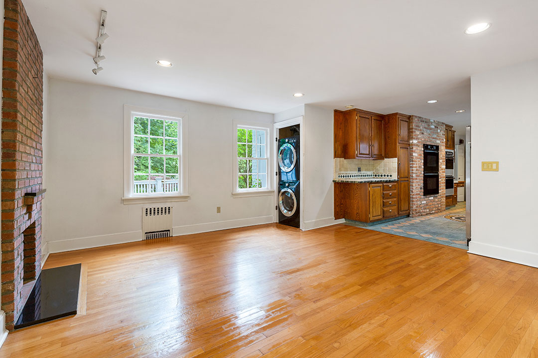 17 Andre Leon Talley Sunroom And Kitchen