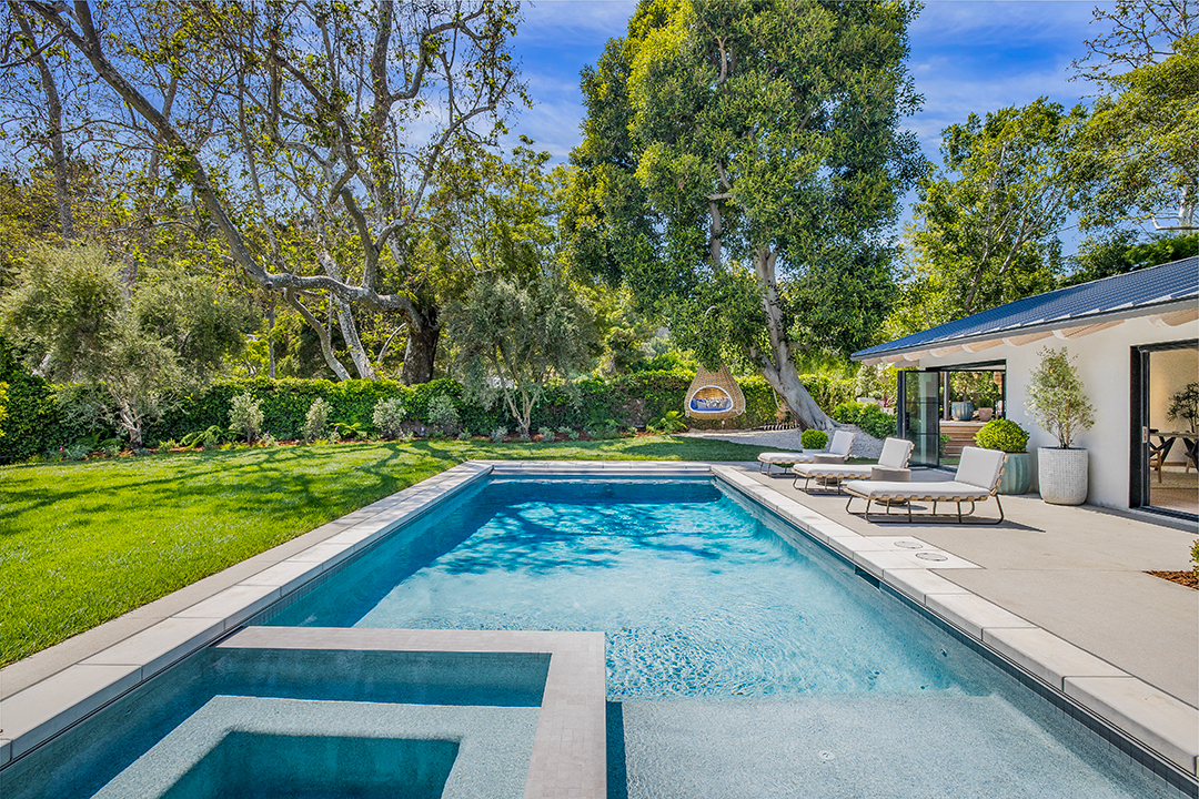 Renowned Record Producer Flips Pacific Palisades Property Listing It For 15m Zzww